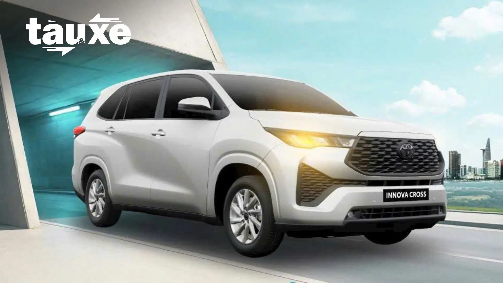 Toyota Innova Cross thêm bản mới tại Việt Nam